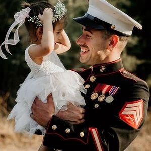 Meet your Posher, Manuel